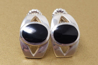 Vintage Black Jade  Sterling Silver Dangle Pierced Earrings