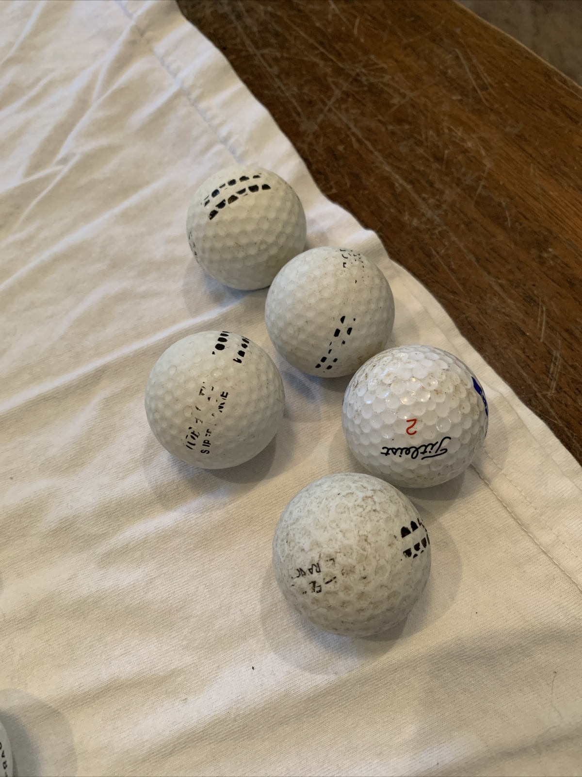 🔥HUGE LOT OF 98🔥 Nike 20XI S Practice Golf Balls Sports GREAT CONDITION
