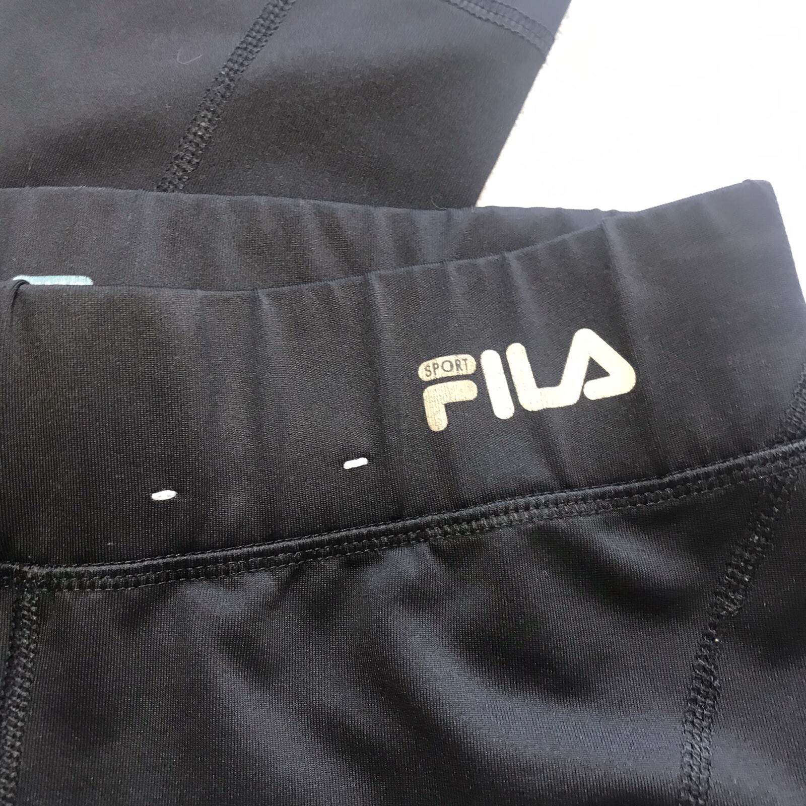 Leggings donna FILA taglia XS corti cropped neri allenamento atletico yoga Capris