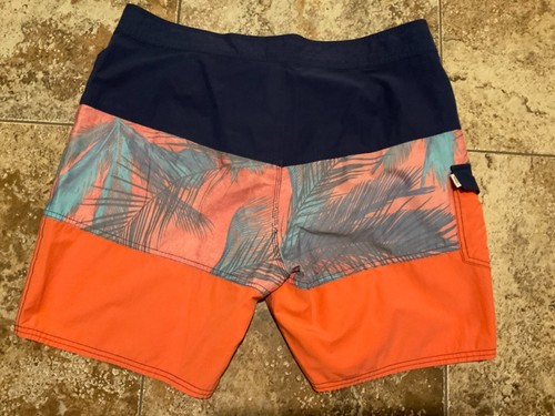 VANS OFF THE WALL BOARDSHORTS ( MENS SIZE 38 ) FLORAL COLORBLOCKING PREOWNED - Picture 4 of 7
