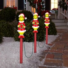 Gemmy Dr. Seuss The Grinch 3 Ct Pathway Stakes Light Up LED Lights New