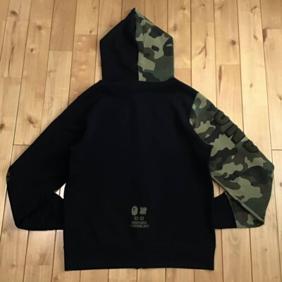 undefeated bape camo shark hoodie ベイプ Undefeated × BAPE camo shark full zip hoodie A Bathing Ape Size L