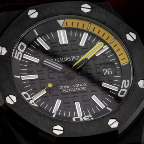 Audemars Piguet Royal Oak Offshore Diver Carbon Ceramic Yellow 15706AU.00.A002CA - Bild 13 von 24