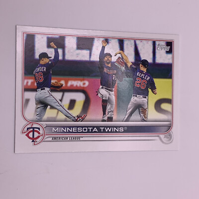 2022 Topps Series 2 #435 Minnesota Twins Team Card