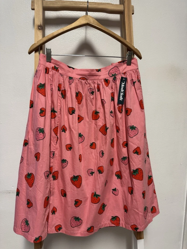 Modcloth Plus Size 3X Strawberry Print Pink A-line Pocketed Elastic Waist Skirt - Image 3 of 4