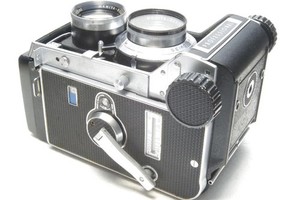 フィルムカメラ Mamiya C33 Professional 105mmF3.5 Mamiya TLR: C33 with 105mm F3.5 – Review, sample images, impression