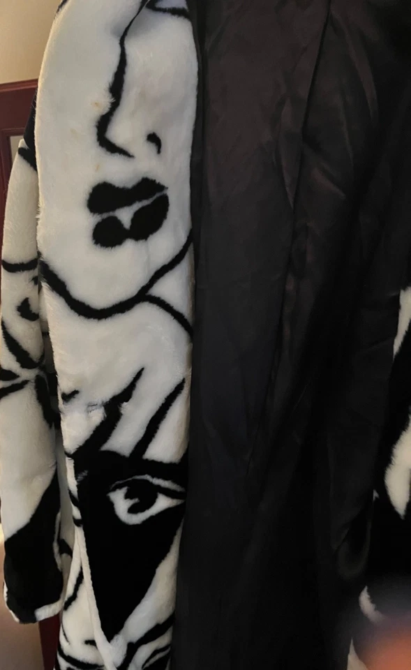 black and white vintage coat faces 80s picasso - Image 4 of 4