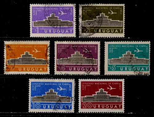 URUGUAY: 1961 STAMPS AIRMAIL AIRPORT SET SCOTT #C226 - 32 SOUND - 第 1/1 張圖片