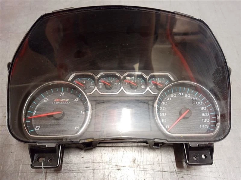 84298031 MPH Speedometer from 2018 Chevrolet Silverado 1500 AT 8294986 - Image 2 of 4