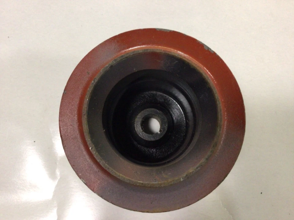 Polea bomba agua Triumph TR3 TR3A TR4 #1 Foto 4 de 4