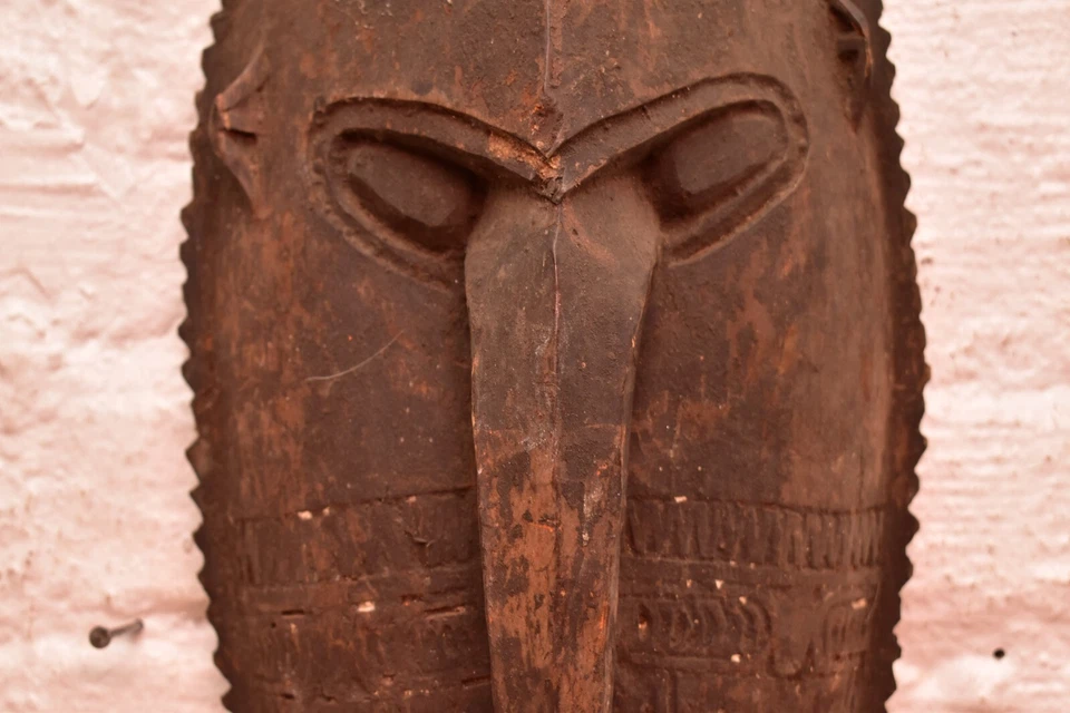 Mask Papua New Guinea Iatmul Savi Ancestor Mask Carved Tribal 20" tall - Image 3 of 4