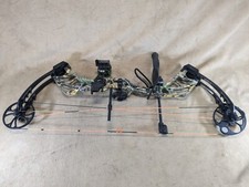 Bear Species Bow Right Hand - 70 lbs 28" Camo