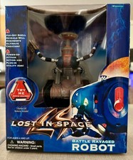 Lost in Space BATTLE RAVEGED ROBOT Mint in Beautiful Box Trendmasters 1997