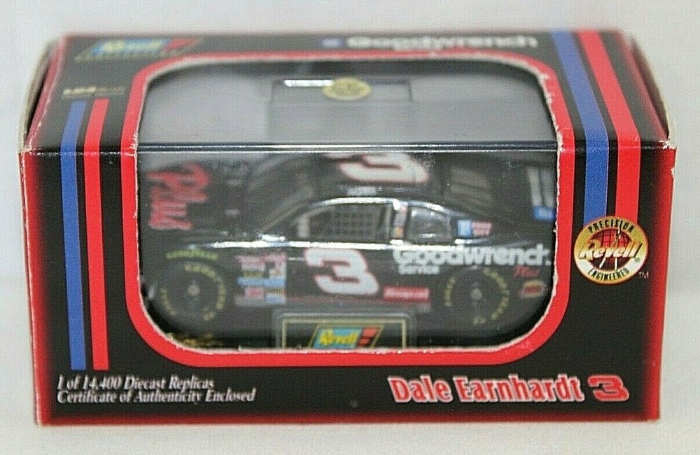 REVELL Collection 1:64 Scale Diecast Replica Goodwrench Dale Earnhardt 3 Black