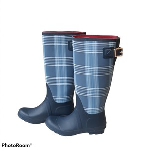 checkered rain boots