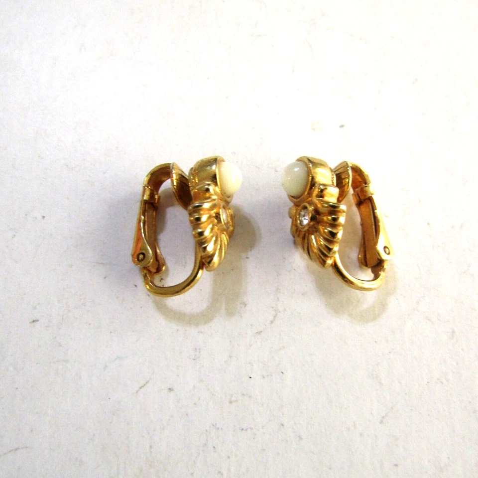 Vintage MOP Rhinestone Gold Tone Clip Earrings Dainty - Image 3 of 4