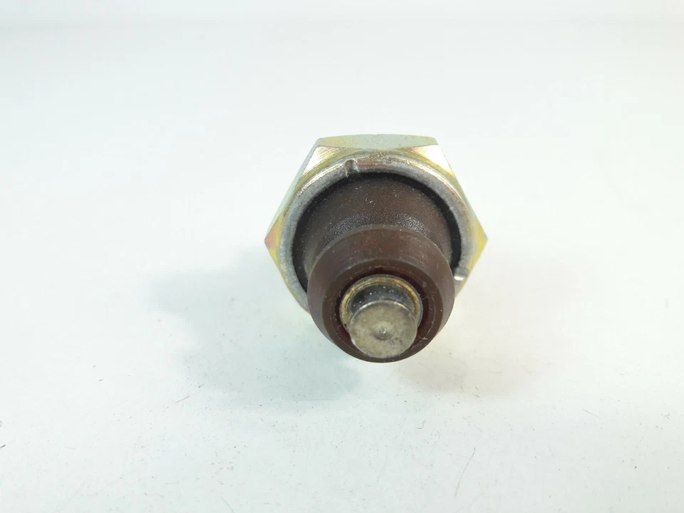 HELLA 12611277642 Oil Pressure Switch Sensor for BMW 3 E30 316 318 5 E12 E28 518 - Image 3 of 4