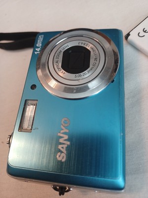 Sanyo VPC-E1500TP 14.0MP Digital Camera - Blue 86483078958| eBay
