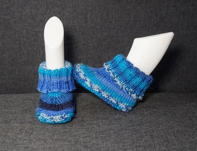 1 Paar gestrickte Schuhe, Babyschuhe, Babyschühchen, Boots, Erstlingsocken - Bild 1 von 4