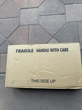 Yamaha Piano Bench.WB2 Unopened. bottorn corner of box torn.