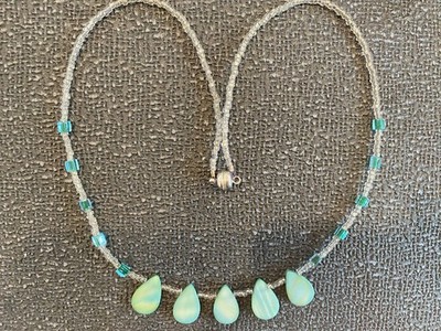 HIGH END*RARE*AMAZINGLY GORGEOUS CRYSTAL BEAD GREEN MOTHER OF PEARL NECKLACE