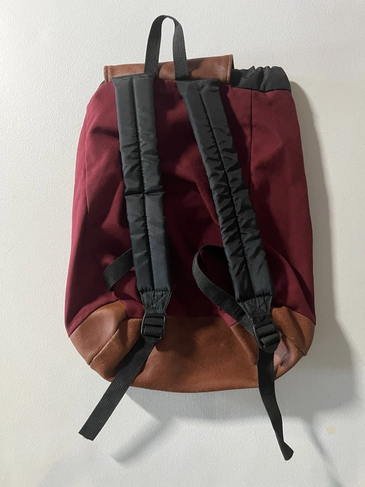 Mochila Azteca JanSport Granate Años 80 De Colección Acentos de Cuero y Bolsillo Frontal con Cremallera Foto 2 de 3