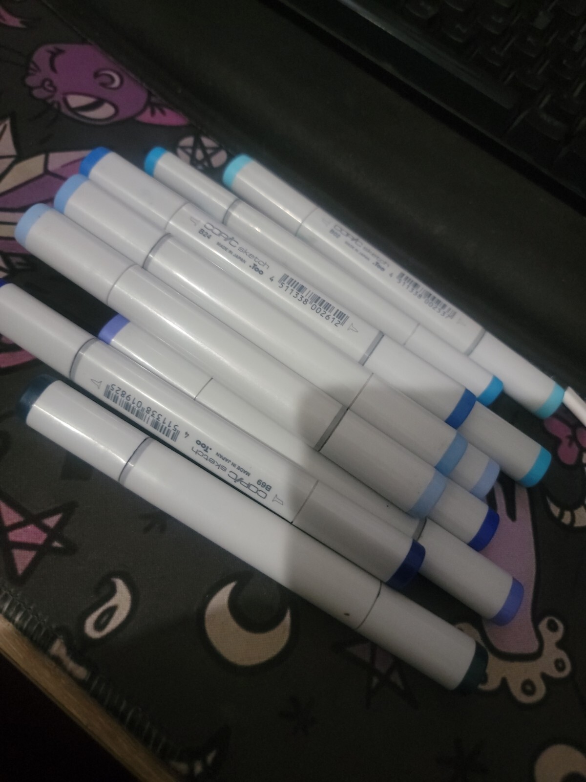 Lot of 11 Copic sketch markers used- B line&nbsp;