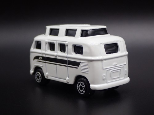 VW Volkswagen Camper Autobús Furgoneta Blanco 1/64 Escala Coleccionable Diecast - Imagen 6 de 7