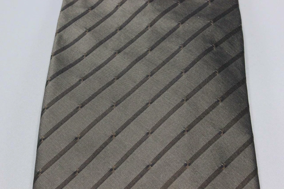 Corbata de seda CANALI. Verdoso con rayas marrones. 59" x 3,75" Foto 2 de 3