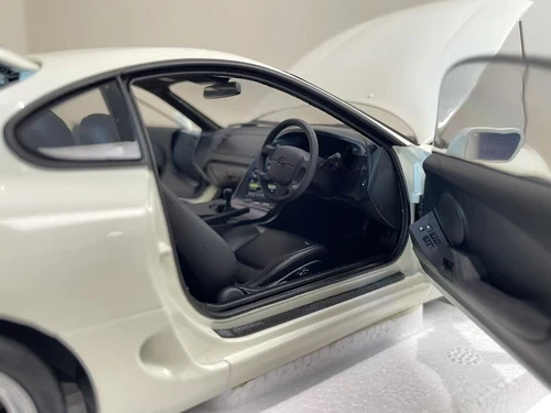 LCD 1:18 TOYOTA SUPRA A80 MK4 bianco pressofuso con licenza nuovo - Foto 10 di 19