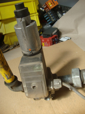 Krom/Schröder Gas-Magnetventil (VAS120R/LW) (8800009) Gebraucht