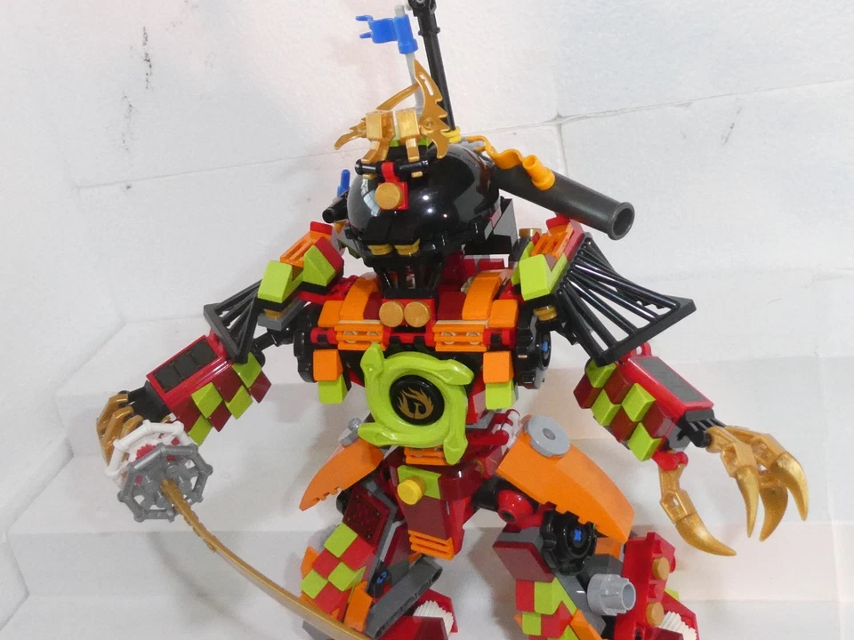 LEGO NINJAGO: Construido Samurai Mech (9448) Raro Con Combinación Verde Foto 2 de 4