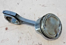 2012-2013 Hyundai Tucson 2.4L Piston, rod and connecting rod with bearings