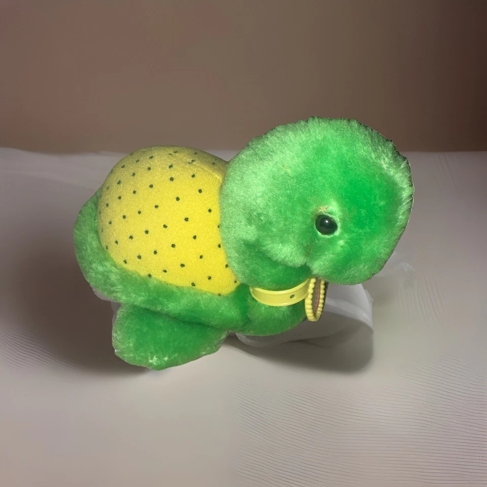 Peluche Strawberry Shortcake pequeño 6,5" Tea Time Turtle collar RARO vintage 1981 Foto 3 de 4