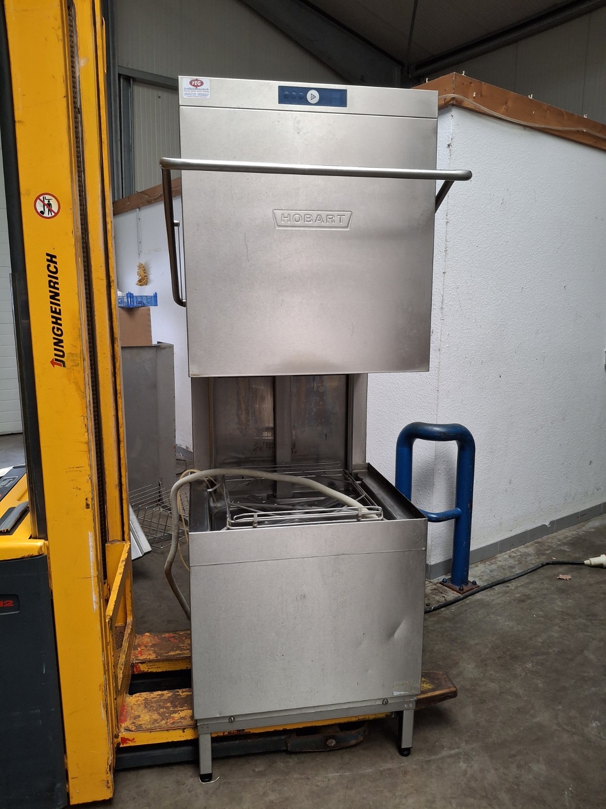 Hobart gebrauchte, funktionstüchtige Gastro-Gläser- und Geschirrspülmaschine