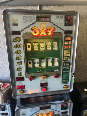 Merkur Spielautomat 3x7 Kartenwender auf Euro funktioniert blackjack - Bild 1 von 4