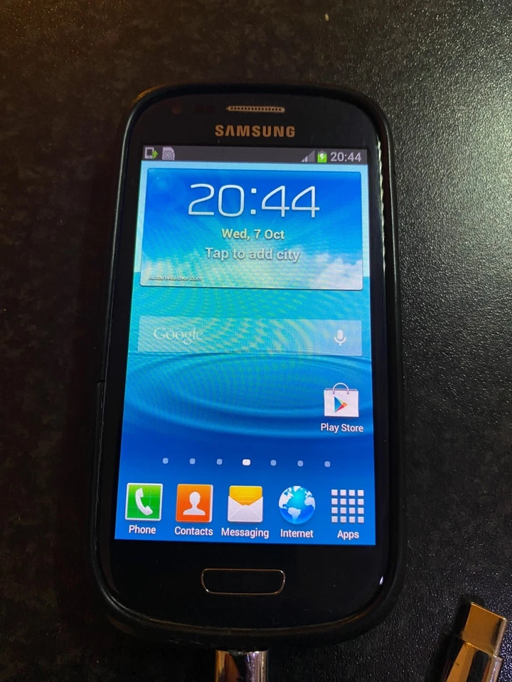 Samsung Galaxy S3 III Pebble Blue 16gb, photo 1 of 3