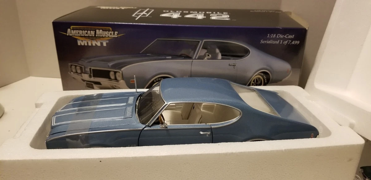 ERTL American Muscle Oldsmobile 1:18 Scale Diecast Cars, Trucks