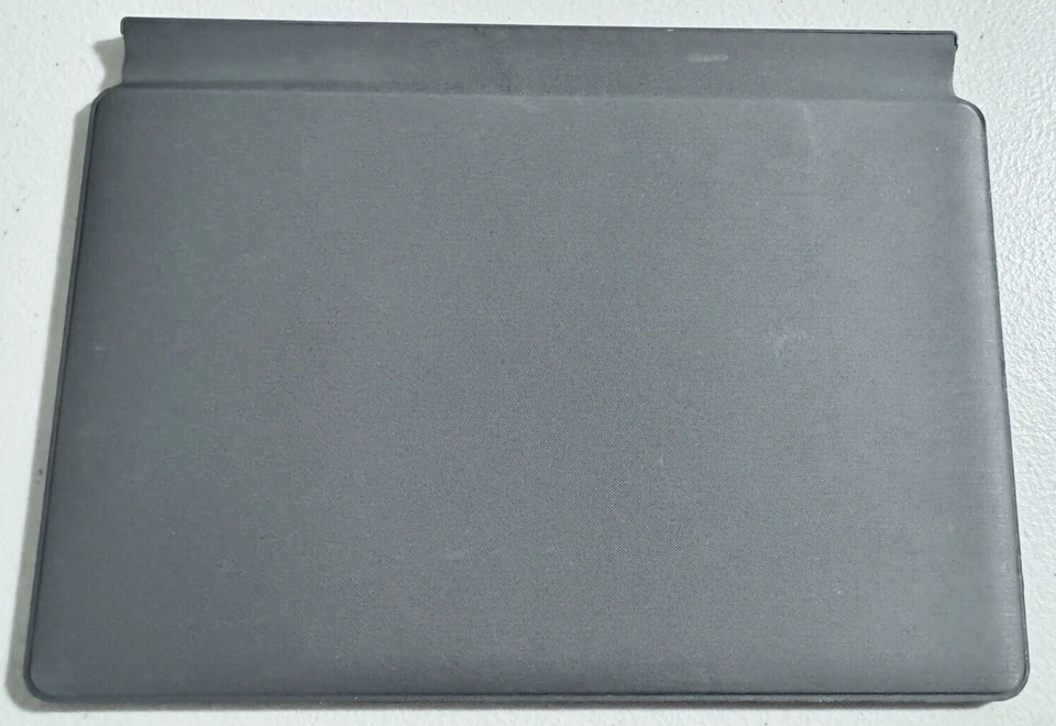 Клавиатура Samsung для Galaxy Tab S6 10,5 — серая (только клавиатура) модель DT860 - Изображение 3 из 3