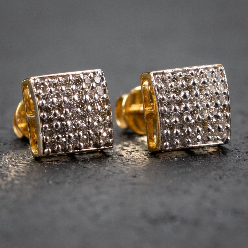 Aretes cuadrados 3D micro pavé de diamantes naturales reales de oro amarillo de 10K para hombre Foto 2 de 4