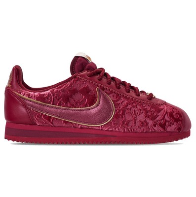 velvet nike cortez