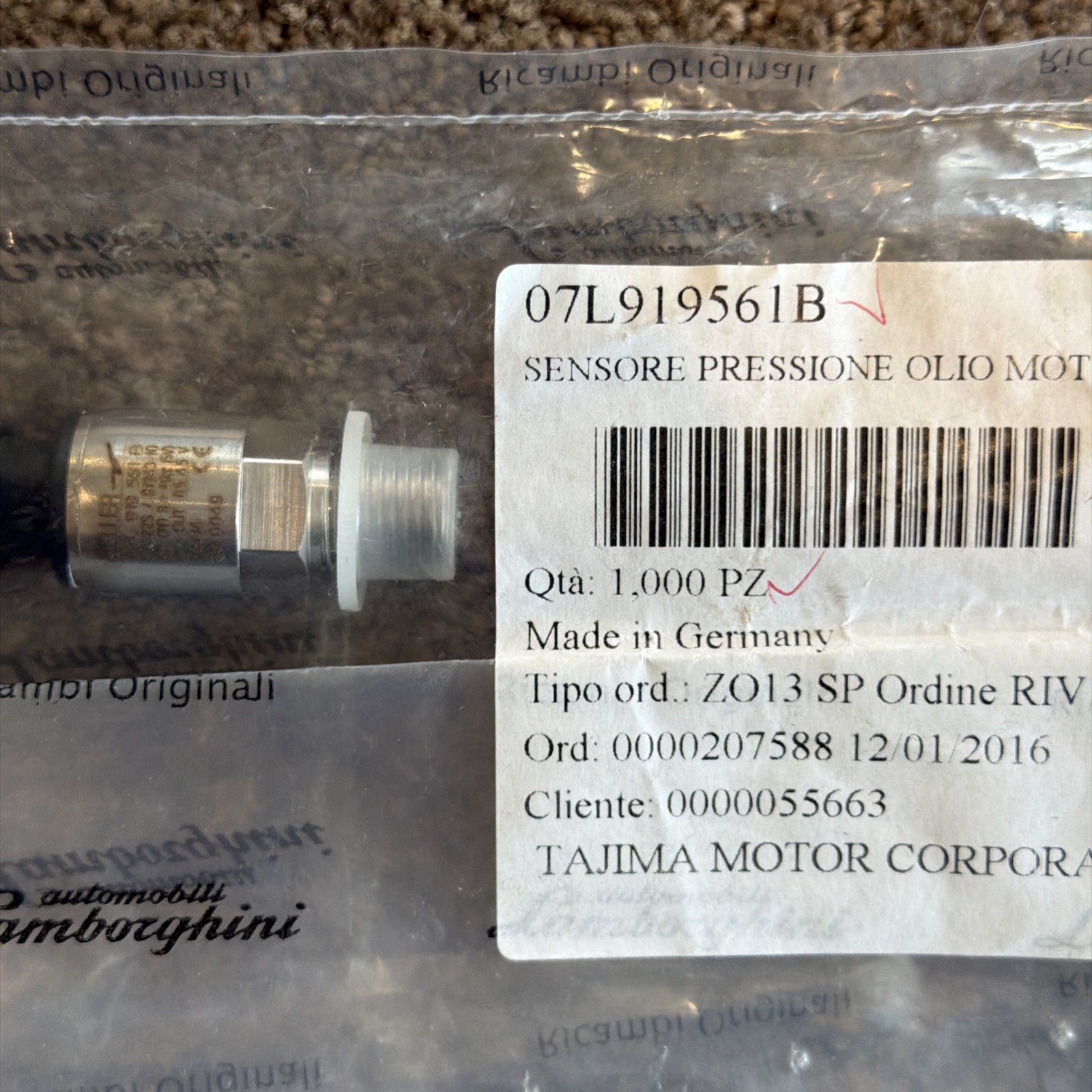 Lamborghini Aventador Oil pressure sensor P/N 07L919561B
