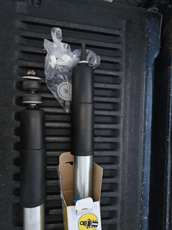 Bilstein 24-185400 B8 5100 Suspension Shock Absorber For 1997-2003 Ford F-150 - Image 3 of 4