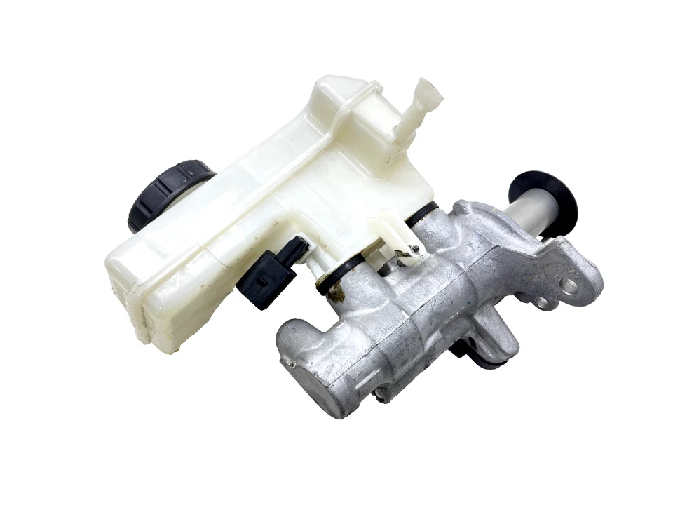 Audi A3 S3 Quattro 2015-2020 freno cilindro maestro con depósito OEM 5Q1611301 Foto 2 de 4