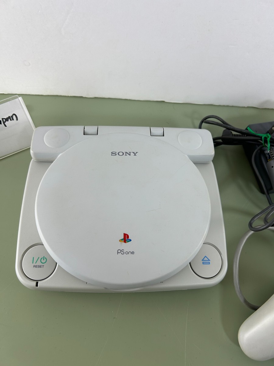 Used PlayStation PS one & LCD monitor COMBO SCPH-140 with Used PlayStation PS one & LCD monitor COMBO SCPH-140 with