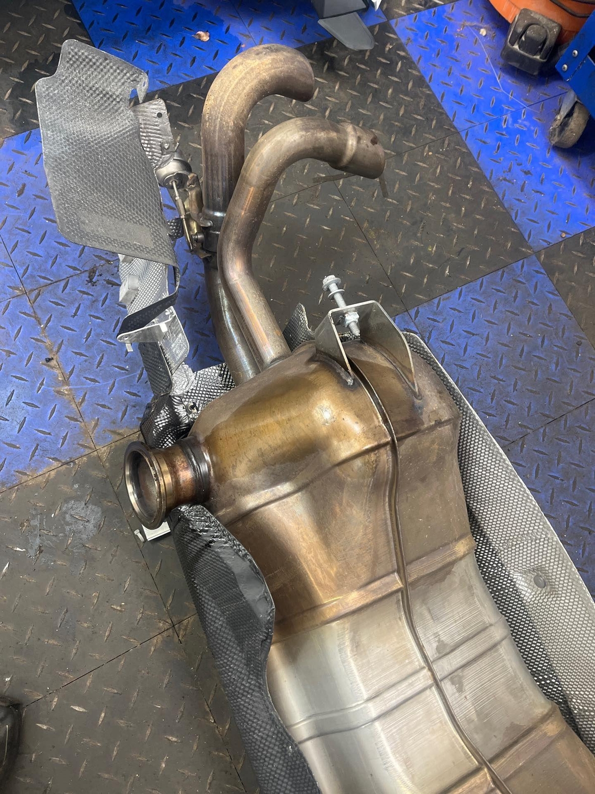 Muffler SILENCER LAMBORGHINI HURACAN 19