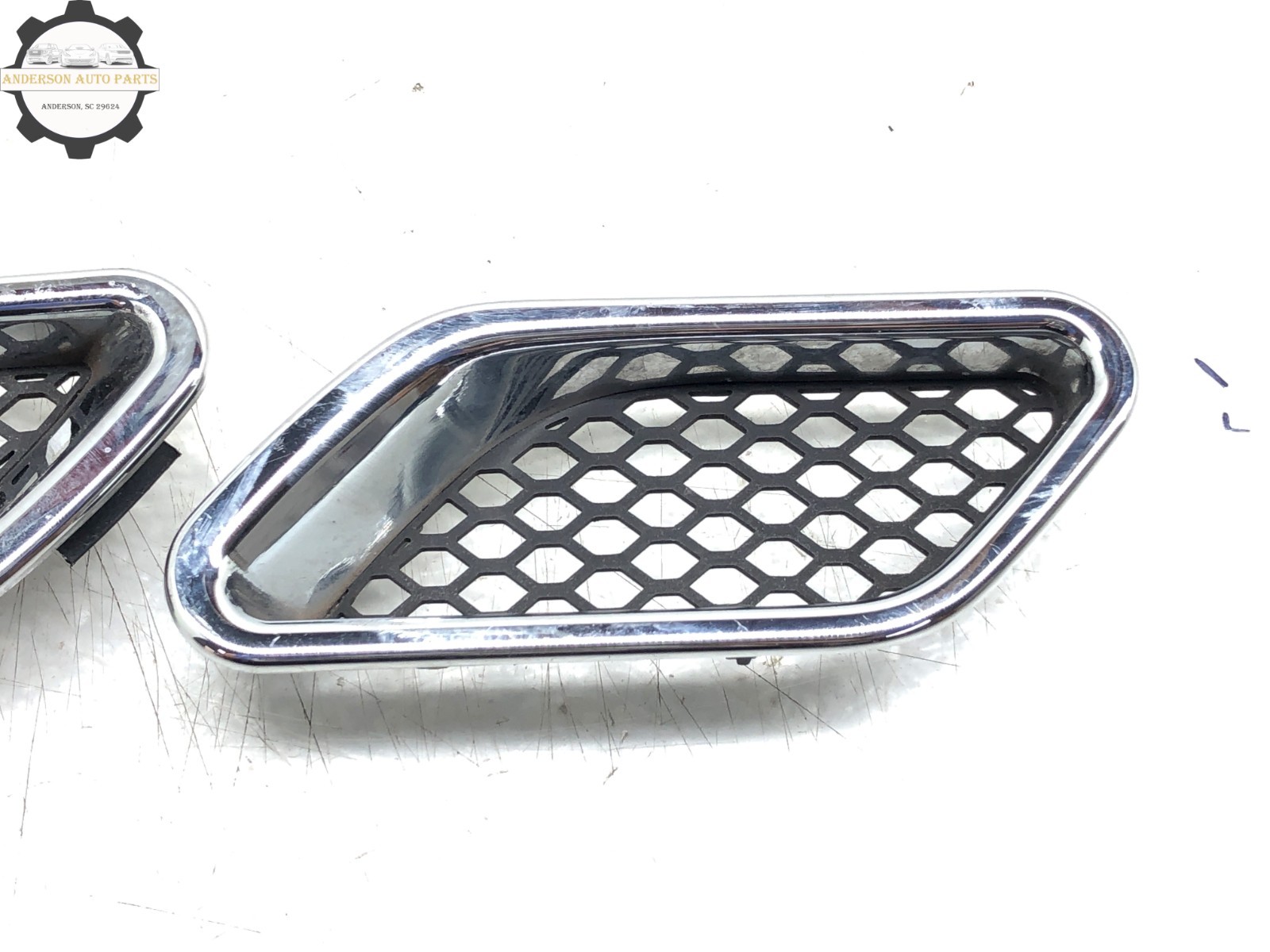 2008-2019 MASERATI GRANTURISMO M145 RIGHT PASS FRONT FENDER VENT GRILLE SET X3