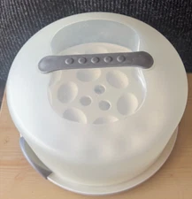 14" Sterilite Deviled Egg or cake Carrier Container