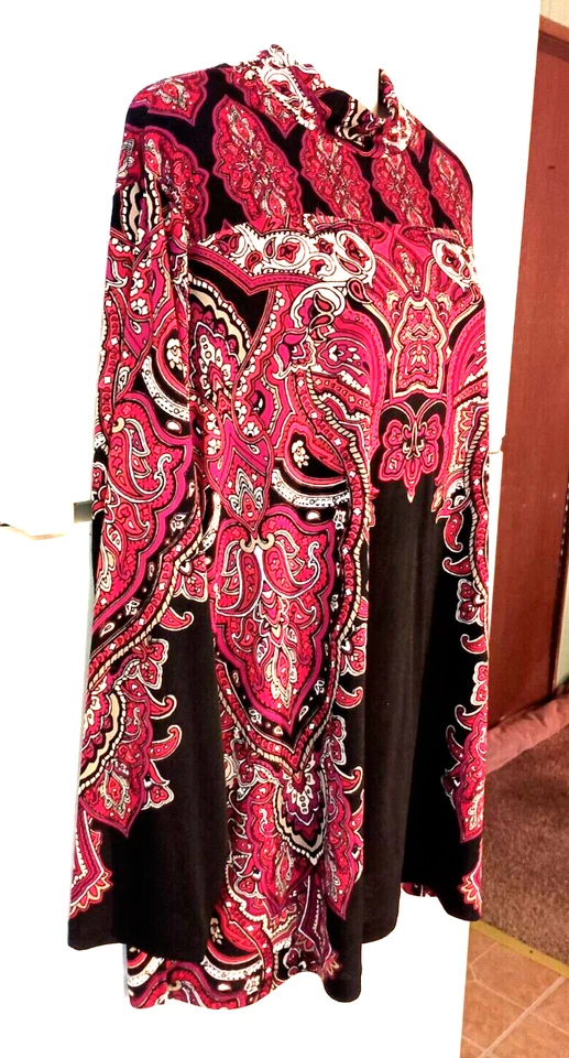 SUSAN GRAVER TÚNICA NEGRA FLORAL PAISLEY MANGA LARGA SIMULADA CUELLO ALTO TALLA 2X Foto 3 de 4