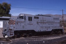 CBRY COPPER BASIN RWY FRESH PAINT GP9 206 IN 1989    ORIGINAL SLIDE